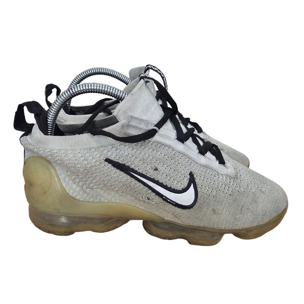 Nike Air Vapormax 2021 Running Shoes Boys 5.5 Y White Metallic Silver Sneakers